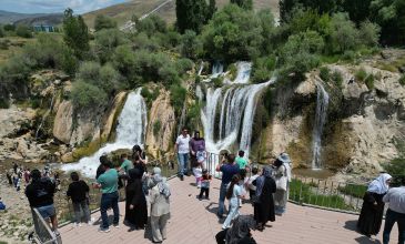 Günübirlik Van Gölü ve Akdamar Adası Masalı Turu
