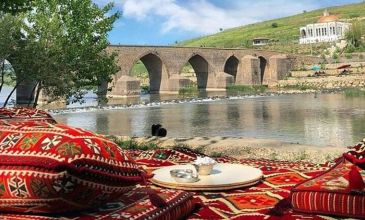 Günübirlik Surların Çevrelediği Tarihi Şehir Diyarbakır Turu