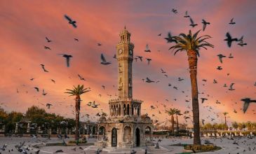 Ege Masalı Lavanta Bahçeleri Salda Gölü Pamukkale Kuşadası Yüzme Ve Tekne Turu (2 Gece Otel Konaklamalı)