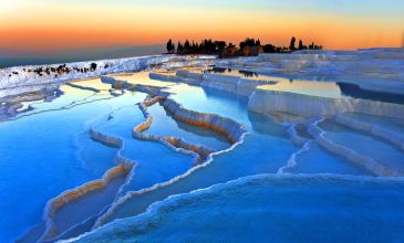 Ege Masalı Lavanta Bahçeleri Salda Gölü Pamukkale Kuşadası Yüzme Ve Tekne Turu (2 Gece Otel Konaklamalı)