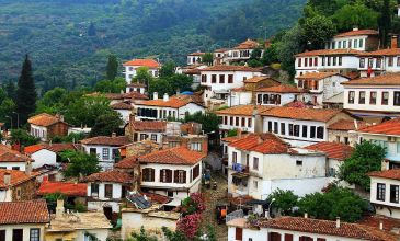 Ege Masalı Lavanta Bahçeleri Salda Gölü Pamukkale Kuşadası Yüzme Ve Tekne Turu (2 Gece Otel Konaklamalı)